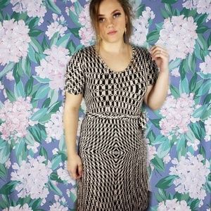 Beige & Black Patterened Dress 👗